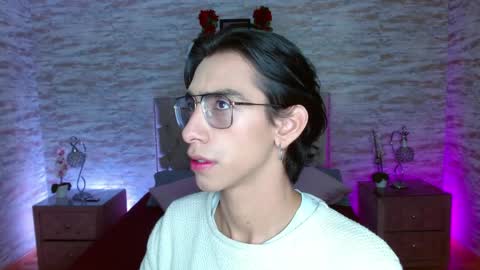 UYUKIE online show from April 8, 12:32 am