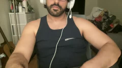 Snapshot of uzzykay128 chatting on June 15, 6:15 am uzzykay128 online show from June 15, 6:15 am