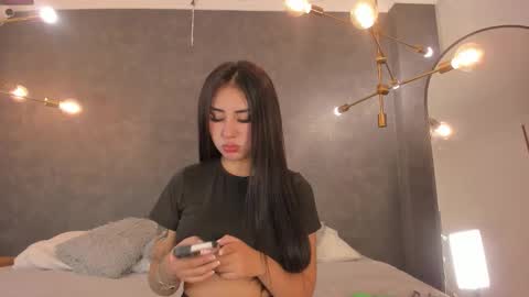 VAELINA ANGELS online show from March 22, 5:00 am