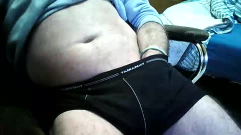 Snapshot of vaghezza chatting on February 24, 9:07 am vaghezza online show from February 24, 9:07 am