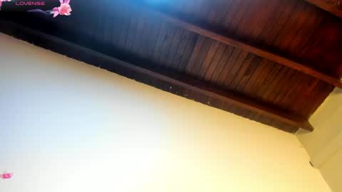Snapshot of vahiolet_fuentes chatting on May 1, 3:11 am vahioleth online show from May 1, 3:11 am