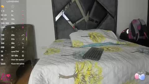 Vahiolet smith online show from November 7, 3:28 am