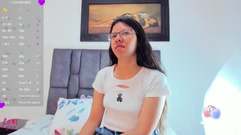 Vahiolet smith online show from May 13, 3:04 am