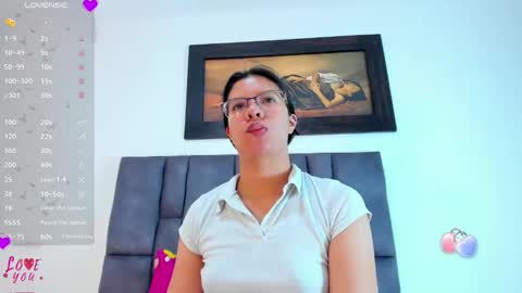 Vahiolet smith online show from May 20, 3:13 am