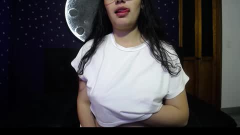 Vainilla online show from December 18, 2:06 am