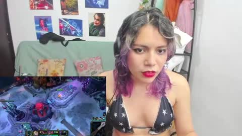 Vaiolet1314 online show from May 23, 3:34 am