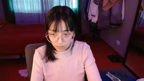 Snapshot of val_azuna chatting on November 24, 12:49 pm valentina online show from November 24, 12:49 pm