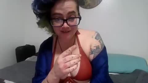 valarieak online show from October 2, 2:07 am