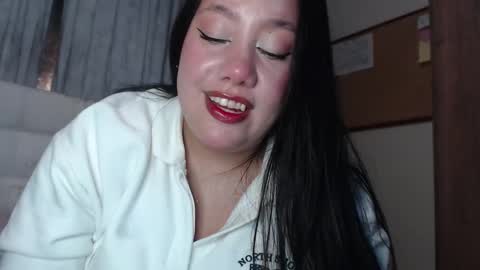 Snapshot of vale_991 chatting on March 7, 12:04 am Valeria online show from March 7, 12:04 am