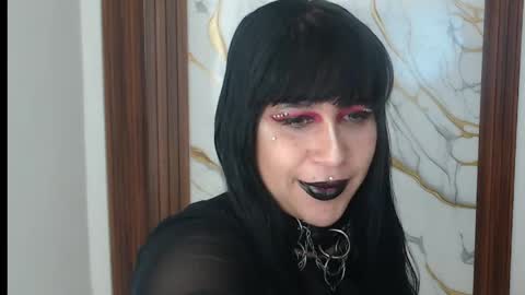 valen_ross7 online show from April 4, 8:45 am