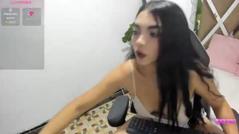 valenbloom_tay online show from August 5, 11:46 am