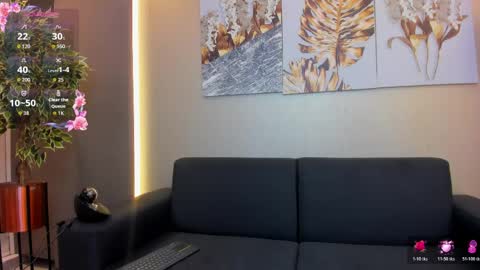 valentina milan online show from April 10, 4:39 am