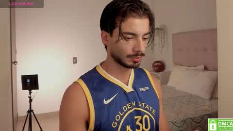 valentin_hoffman online show from December 15, 11:47 am