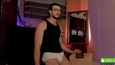 valentin_hoffman online show from March 22, 11:35 am