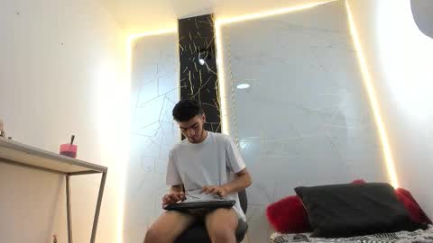 VALENTIN  online show from March 16, 2:28 am