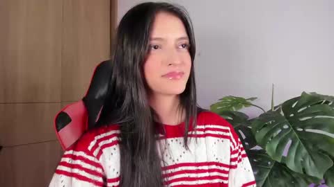 Snapshot of valentina69t chatting on February 14, 1:13 am Valentina Torres online show from February 14, 1:13 am