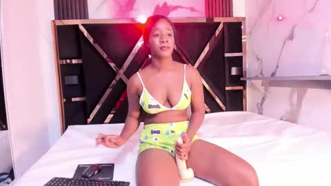 Sharon online show from March 1, 6:43 pm