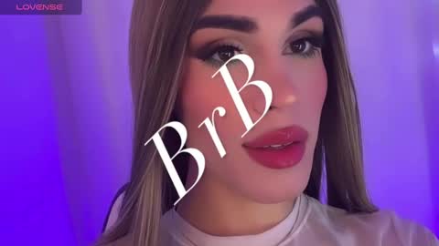 Snapshot of valentina_gaviria_ chatting on December 23, 5:22 pm VALENTINA GAVIRIA online show from December 23, 5:22 pm