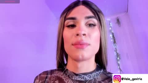 Snapshot of valentina_gaviria_ chatting on January 6, 5:52 am VALENTINA GAVIRIA online show from January 6, 5:52 am