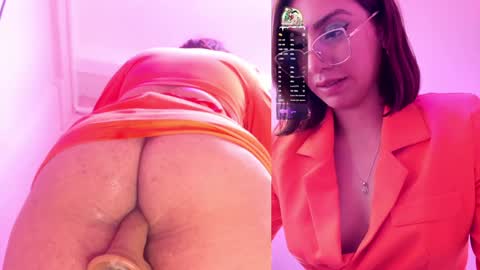 Snapshot of valentina_greco chatting on December 31, 5:07 pm Valentina online show from December 31, 5:07 pm