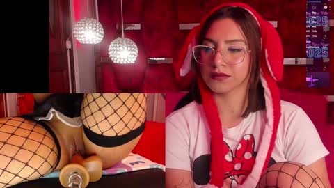 Snapshot of valentina_greco chatting on January 4, 1:42 pm Valentina online show from January 4, 1:42 pm