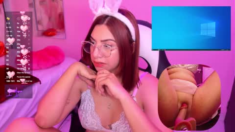 Snapshot of valentina_greco chatting on February 23, 1:42 pm Valentina online show from February 23, 1:42 pm