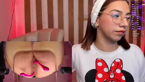 Snapshot of valentina_greco chatting on March 4, 2:53 pm Valentina online show from March 4, 2:53 pm