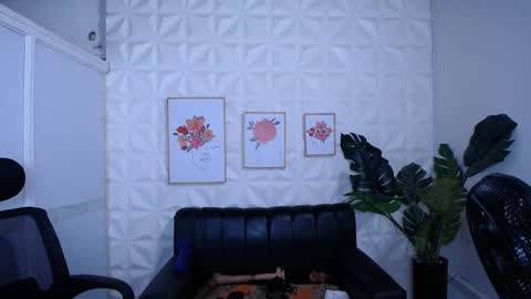 Valentina  online show from February 21, 11:39 pm