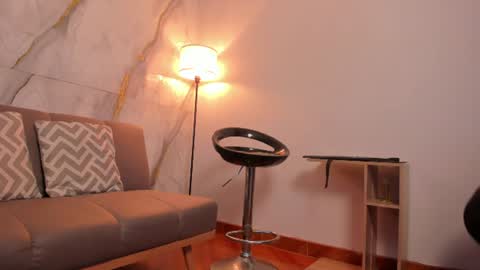 Snapshot of valentina_nm chatting on July 2, 1:28 pm Valentina online show from July 2, 1:28 pm