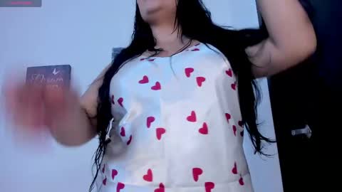 valentina_owens online show from April 22, 12:39 pm