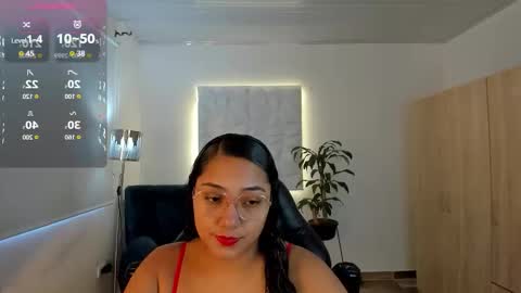 Snapshot of valentina_xx69 chatting on October 2, 2:24 pm Valentina online show from October 2, 2:24 pm