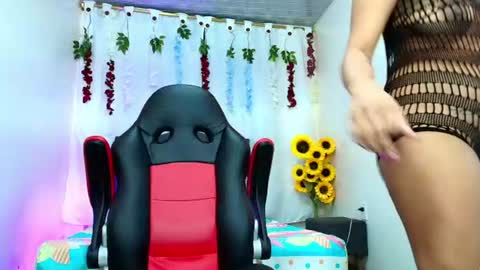 Snapshot of valentina_y_sneiderr chatting on July 25, 1:04 am valentina_y_sneiderr online show from July 25, 1:04 am