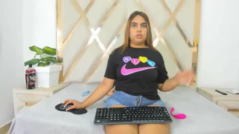 valentinaasm online show from March 31, 12:49 pm