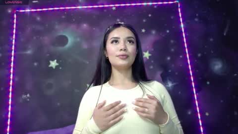 valentinarojass_ online show from April 18, 2:43 pm