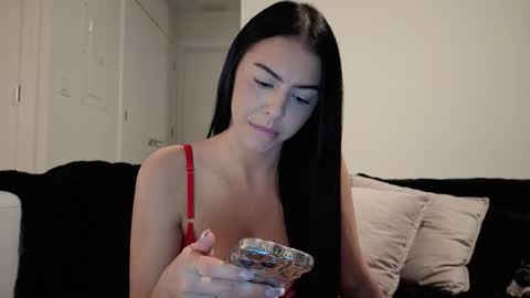 Valentina Rose 3 online show from February 28, 9:10 am