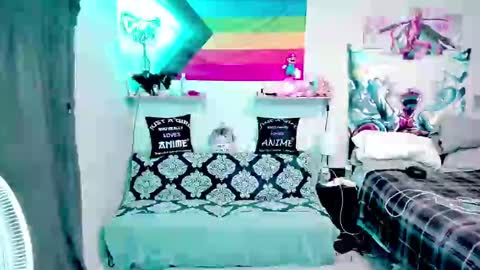 Tina Bates online show from January 8, 3:08 am