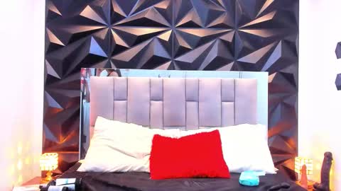 Snapshot of valentinasu chatting on September 9, 2:16 pm Valentina online show from September 9, 2:16 pm