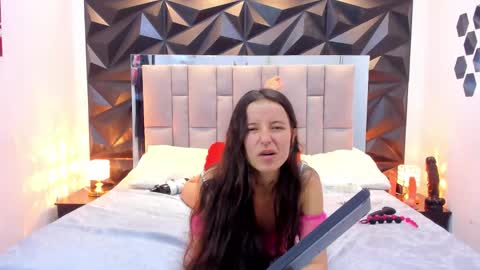 Snapshot of valentinasu chatting on October 23, 2:38 pm Valentina online show from October 23, 2:38 pm