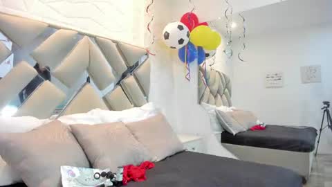 VALENTINA online show from June 30, 11:44 am