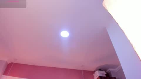 Mia  online show from November 17, 7:30 pm