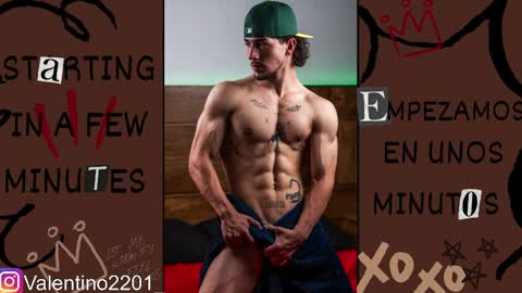 Valentino - 15 OFF valentino2201 online show from April 16, 3:40 am