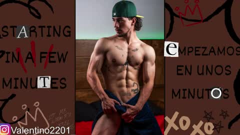 Valentino - 15 OFF valentino2201 online show from April 17, 2:25 am