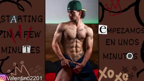 Valentino - 15 OFF valentino2201 online show from April 18, 12:58 am