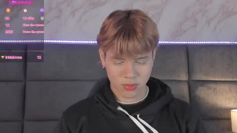 valentino moon online show from December 28, 3:04 am