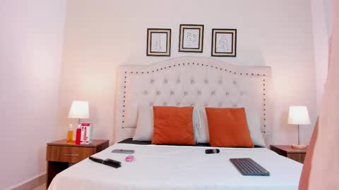 VALENTINO CASTAO online show from February 27, 12:13 pm