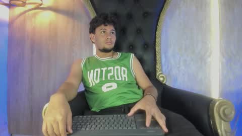 VALENTINO online show from March 2, 6:37 pm