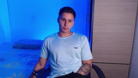 VALENTINO online show from November 9, 9:46 pm