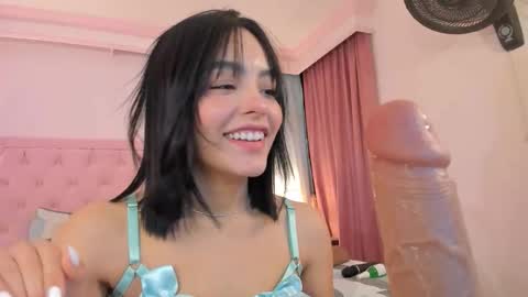 Snapshot of valentoro1 chatting on October 26, 12:00 pm Vale Toro online show from October 26, 12:00 pm