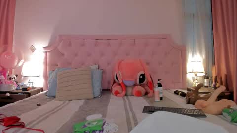 Vale Toro  online show from March 12, 12:00 pm