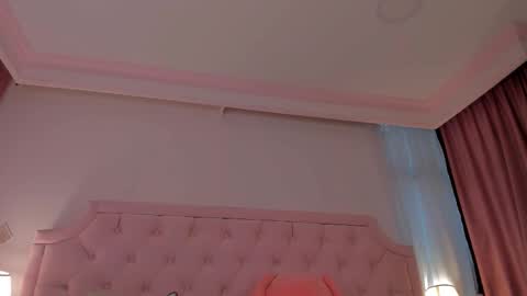 Vale Toro  online show from March 13, 4:24 pm